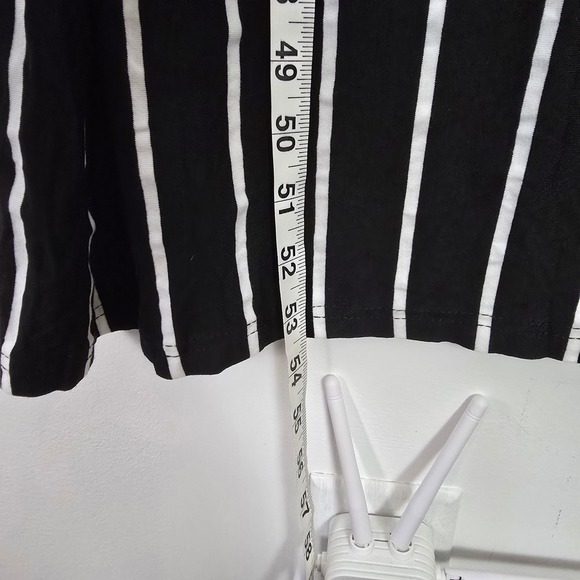 Hount Maxi Dress Womens Medium Black White Striped Beachwear Minimalist Casual - Picture 7 of 9